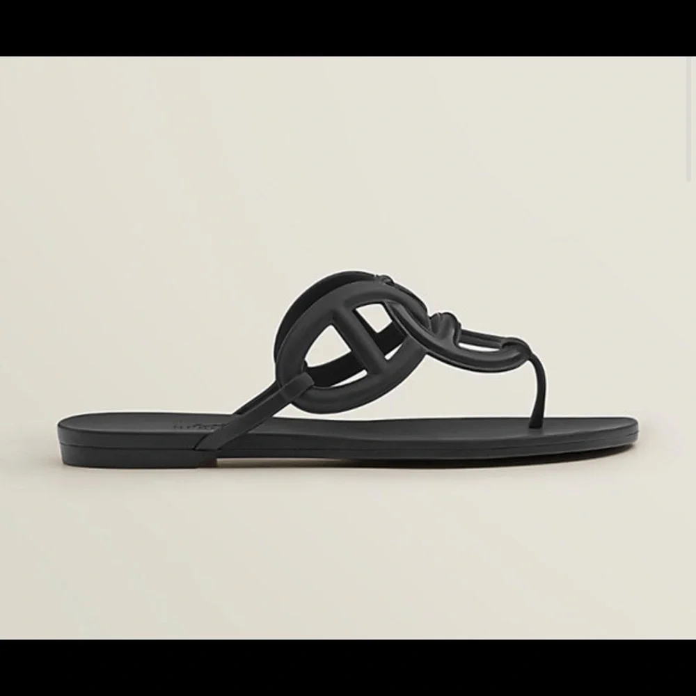 Sandals - Picture 2 of 4
